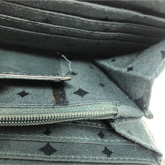 FOSSIL Marlow Pebbled Leather Zip Around Wallet Green w/Silver Key Hole Logo - Picture 13 of 13